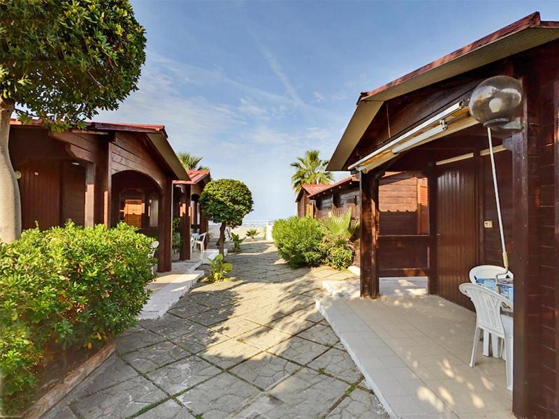 Villaggio La Bussola Paola Buitenkant foto