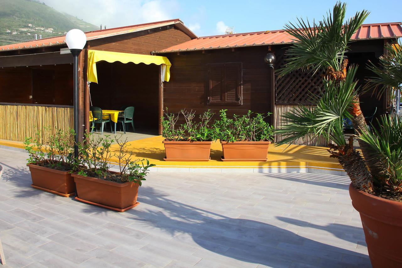 Villaggio La Bussola Paola Buitenkant foto